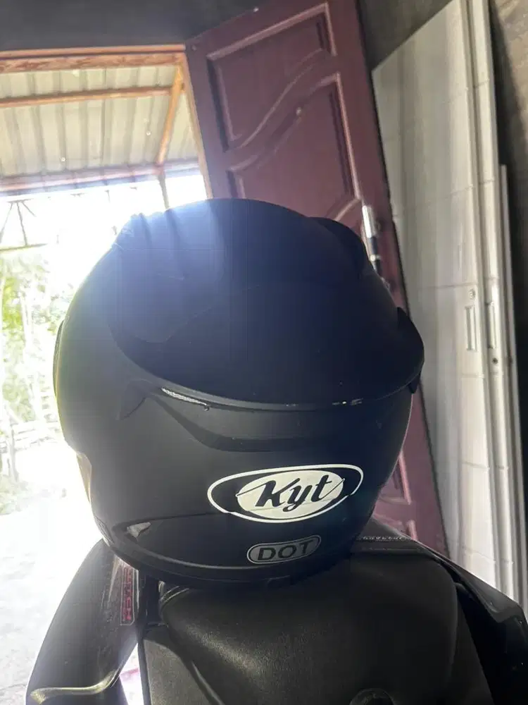Helm KYT RC Seven Full Face Bekas seperti baru
