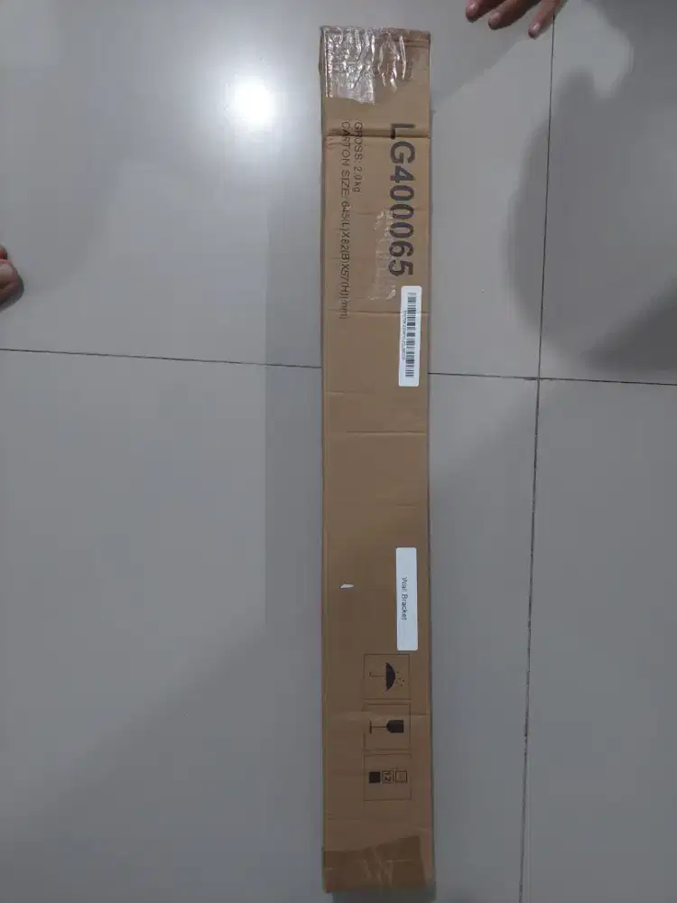 Breket TV dari Hisense Tebal Banget