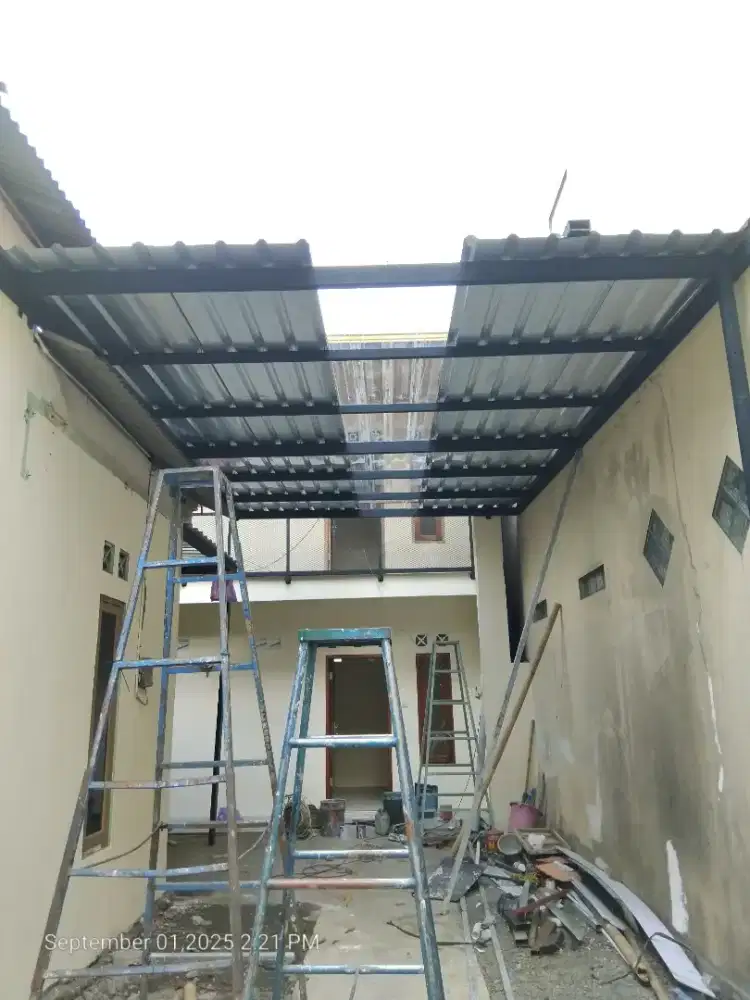 Kanopi atap galvalum pasir kombinasi atap galvalum bening