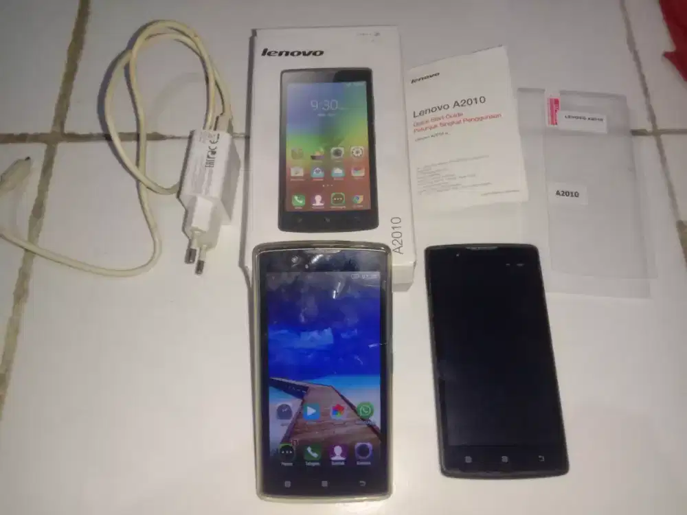 Lenovo A2010 4G Dual SIM (1/8)