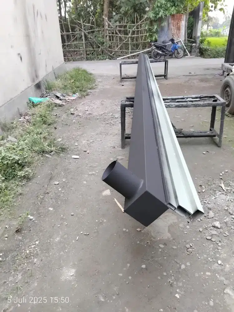 Talang air plat tekuk mesin harga 300/m sudah terima beres