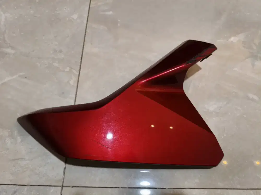 Cover R Side (Cover samping kanan) Honda PCX 160 Merah