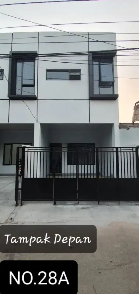 Dikontrakkan Rumah 2 (dua) Lantai Rp 35 juta per tahun