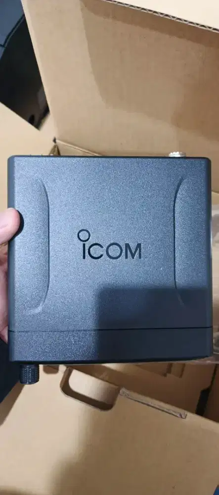 ICOM RADIO RIG IC-F6130D