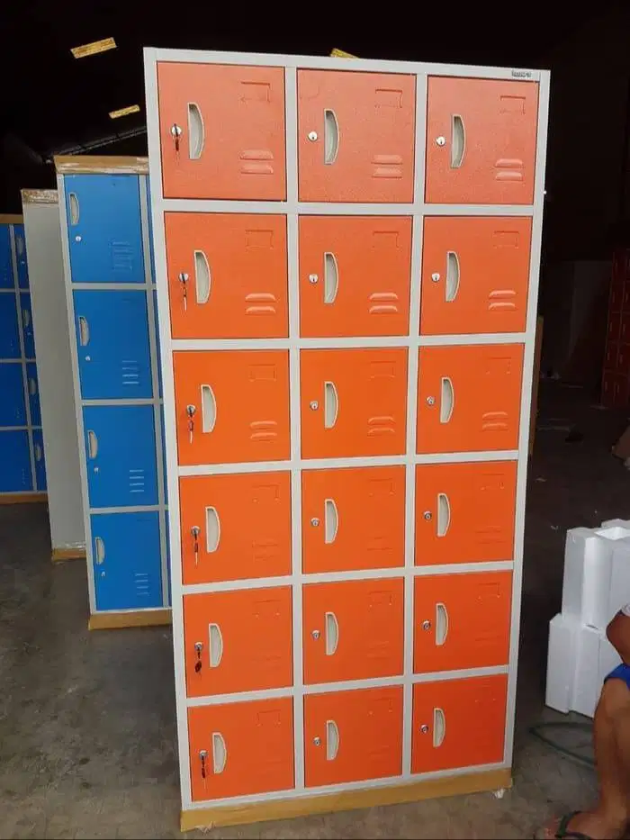 Loker KL18 Kozure Locker karyawan Lemari Kabinet besi 18 Pintu