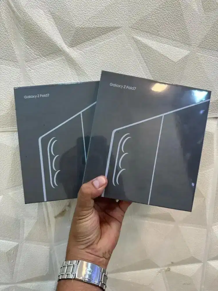 Beli samsung fold 7 6 baru seken monggo yg punya tawarin cod langsung