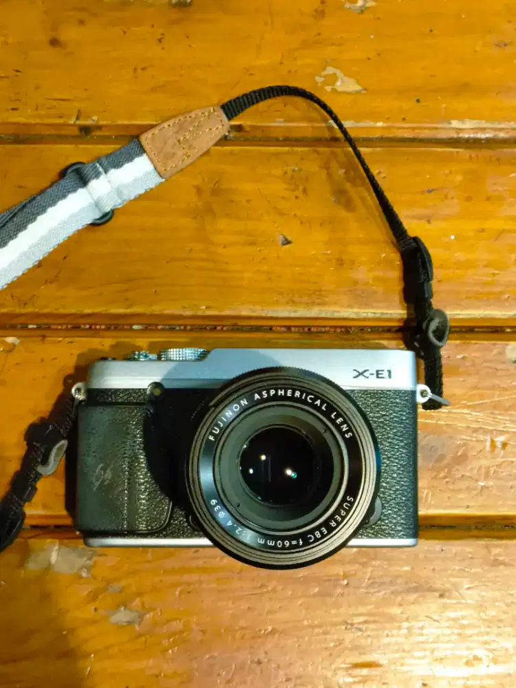 Kamera FujiFilm X E1 body kit