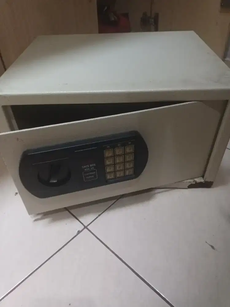 Savebox dijual gak pernah dipakai