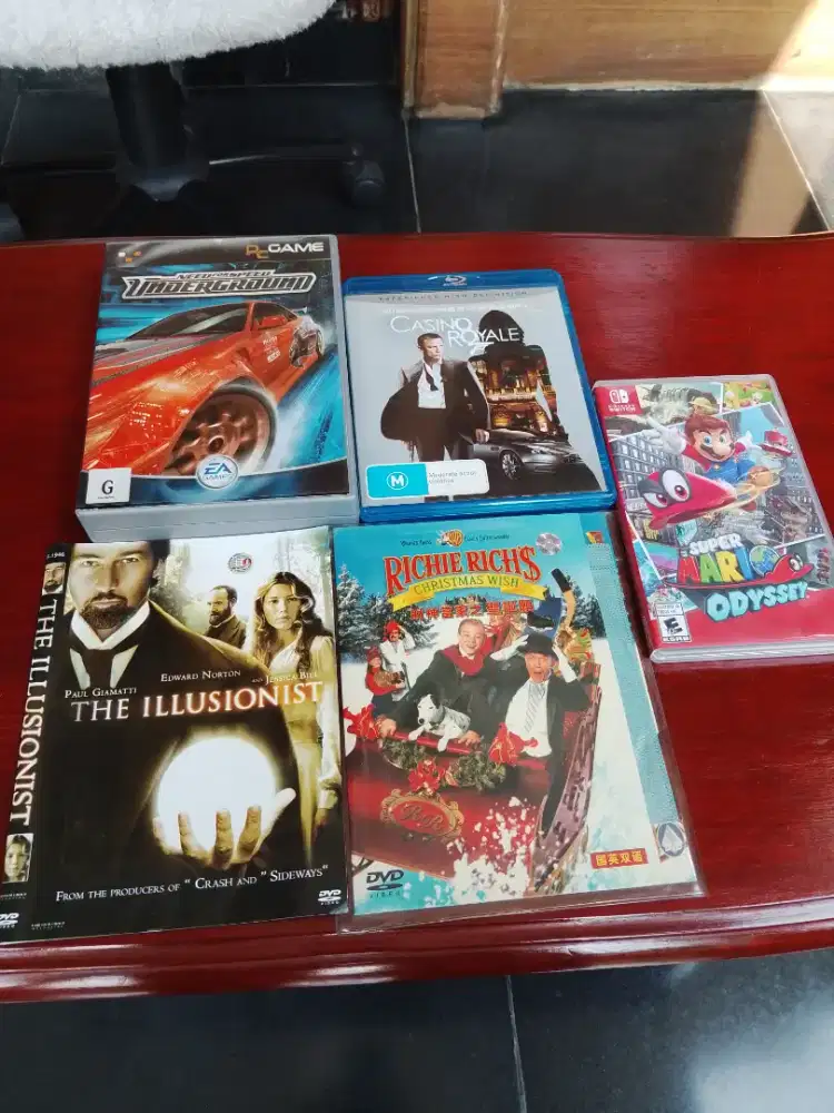 DVD FILM BERVARIASI