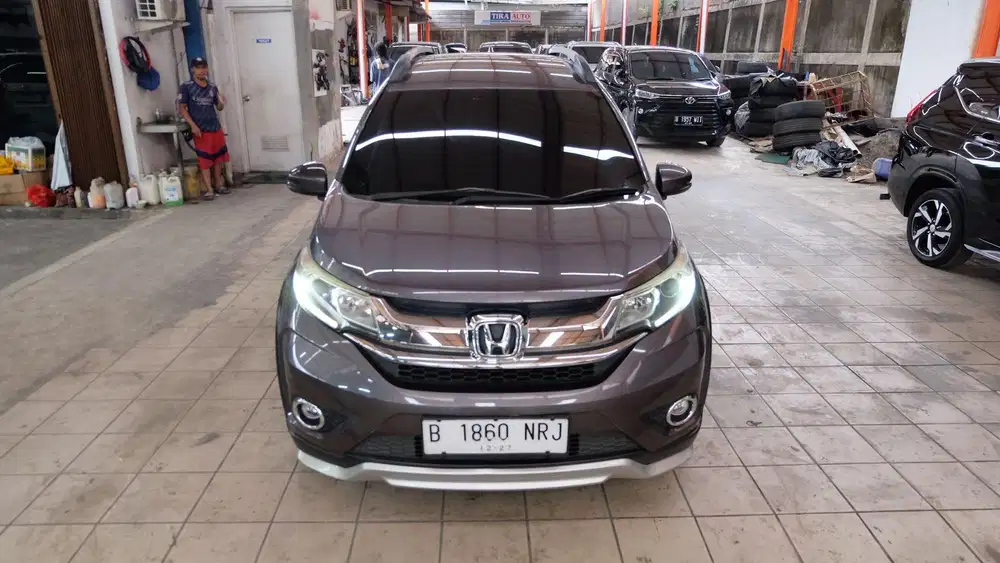 Honda BRV PRESTIGE CVT 2017 abu abu BR-V E AT PRESTIGE istimewah