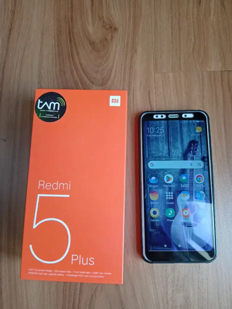Xiaomi Redmi 5 plus Ram 4/64 - Mulus & Siap Pakai