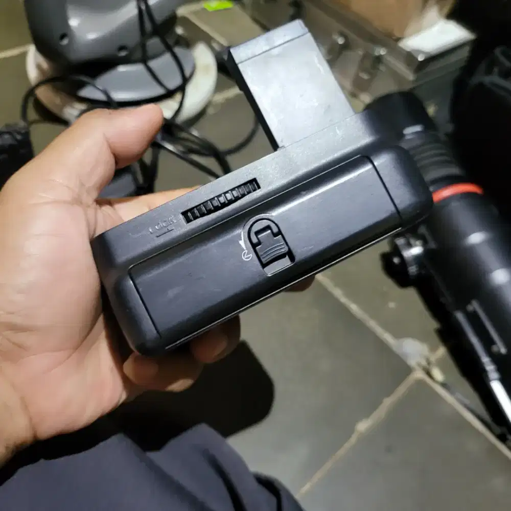 Batre grip canon 1100