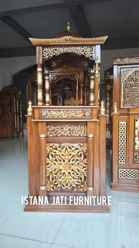 Mimbar masjid khutbah ukiran bahan kayu jati