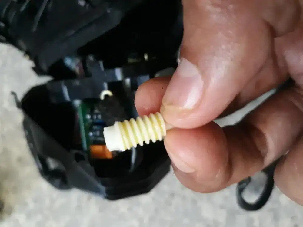 Service Spion, servic spion, Jasa perbaikan spion Electric