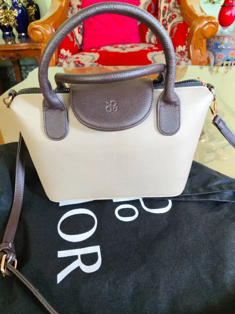 Tas wanita prior