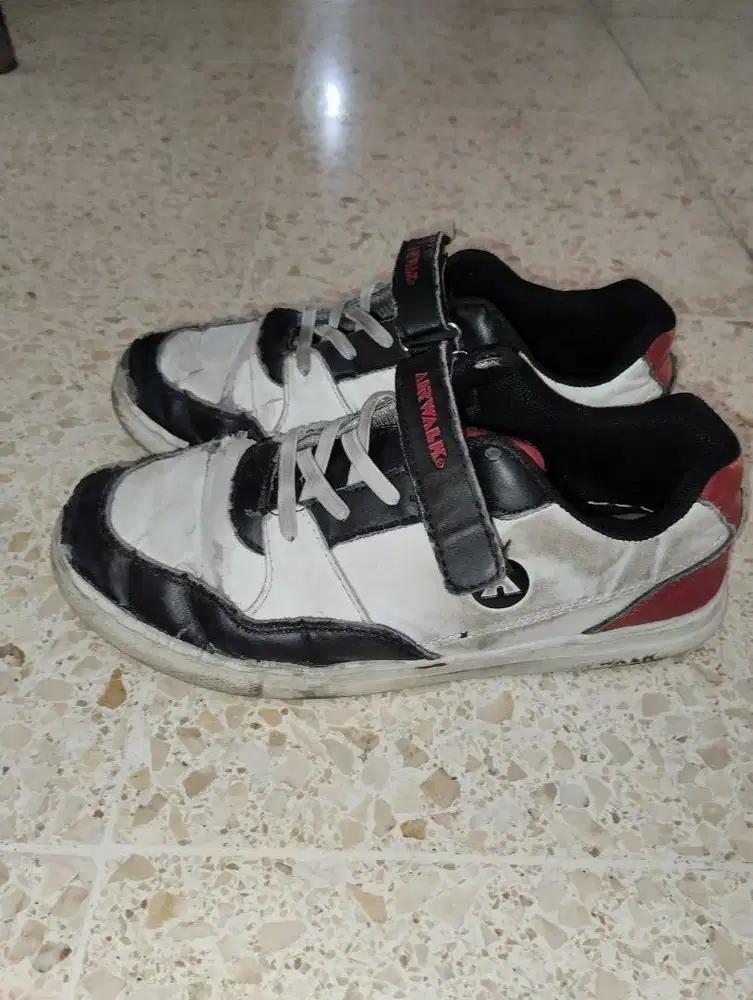 Sepatu Anak Ukuran 35 Merk Airwalk