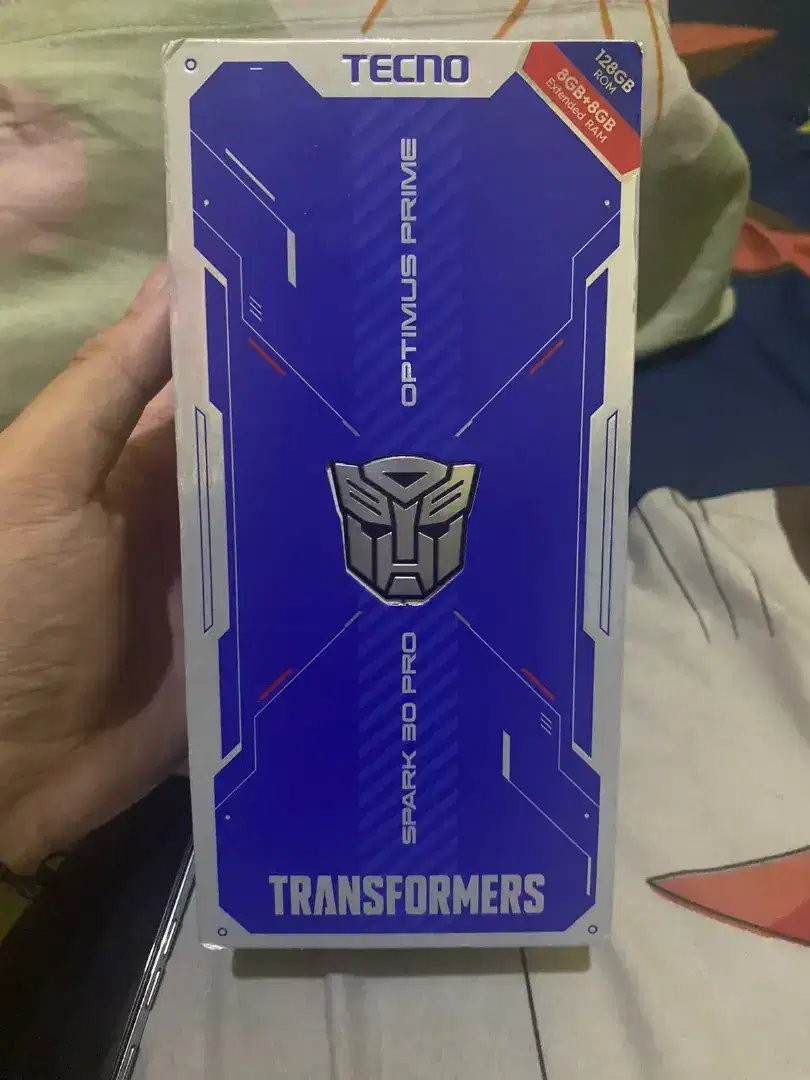 Tecno Spark 30 Pro Transformer Edition 8/128, Amoled,Fingerprint layar