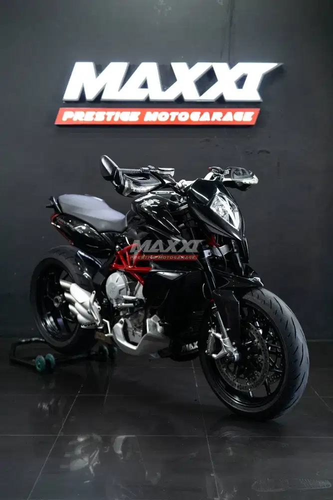 MOGE MV AGUSTA RIVALE 800  Z900  MT09  DUCATI