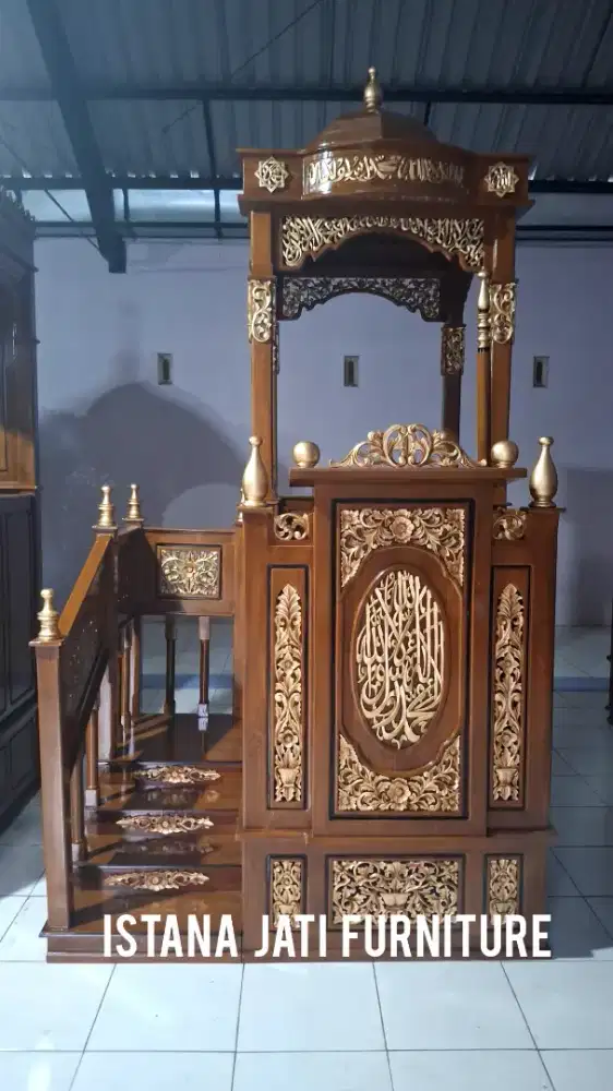 Mimbar masjid khutbah tangga jumbo ukiran mewah