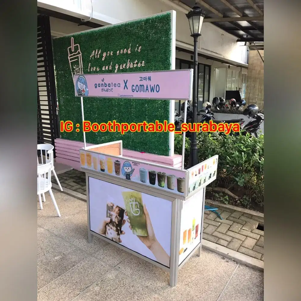 Booth portable rombong lipat