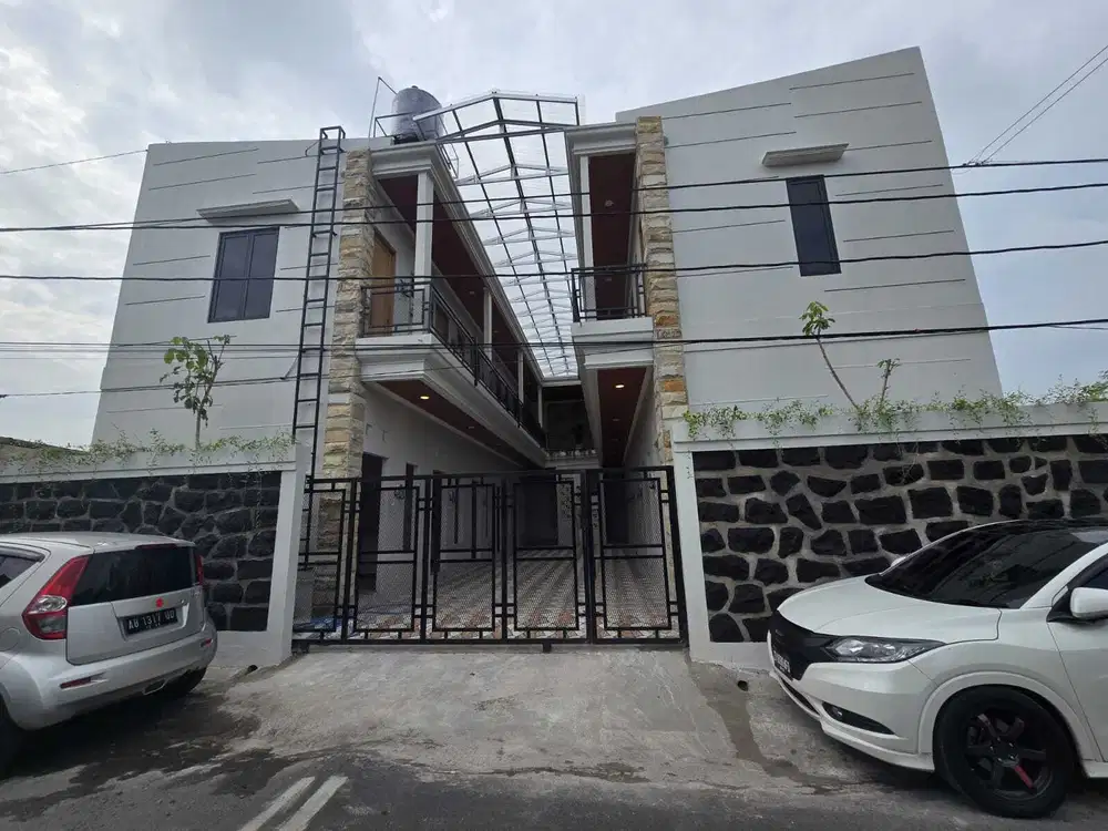 Dijual Kos Eksklusive 21 kamar Lokasi jakal km 12, nglanjaran