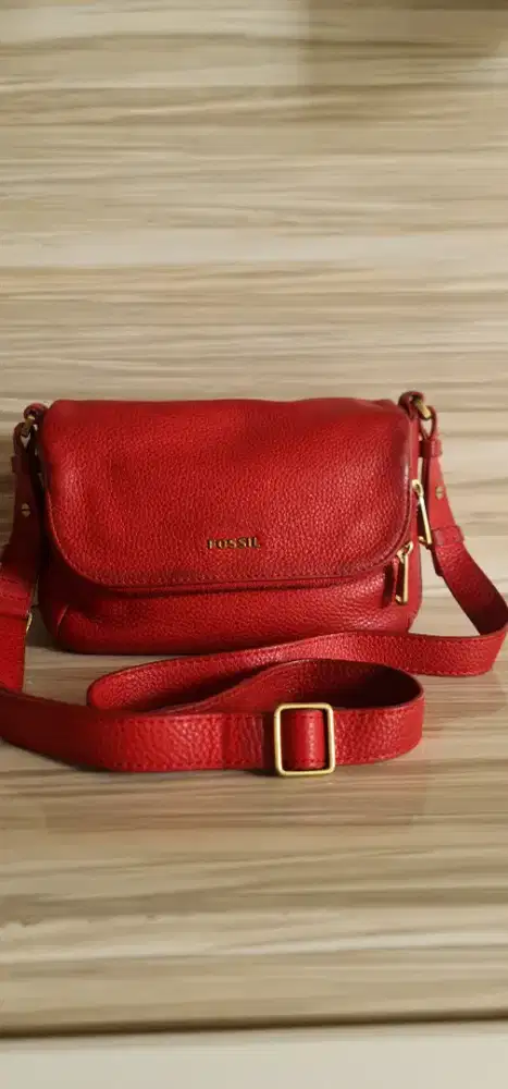 Tas fossil sling bag