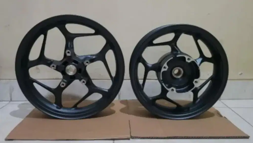 Velg original pcx 160 cbs