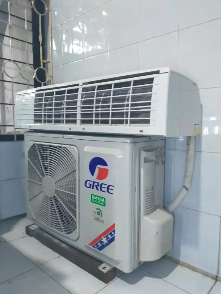 Dijual Second AC 2 Pk