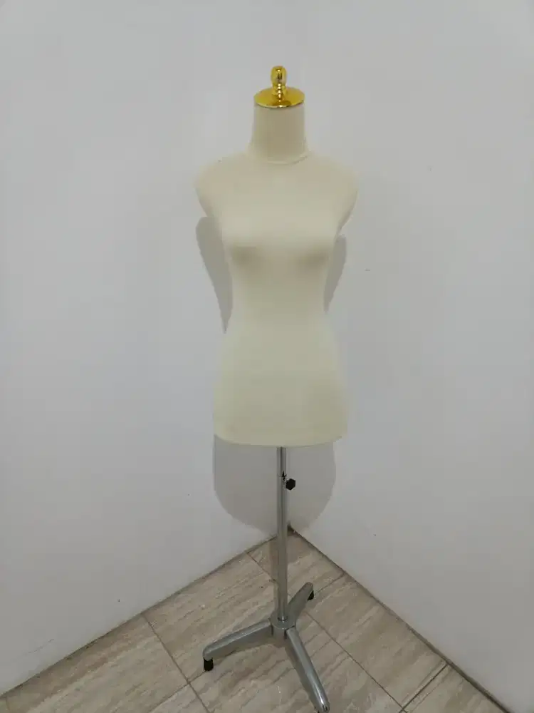 Patung Manekin Wanita Dewasa