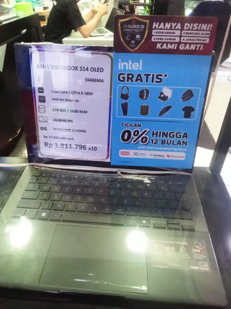 ASUS VIVOBOOK S14 OLED