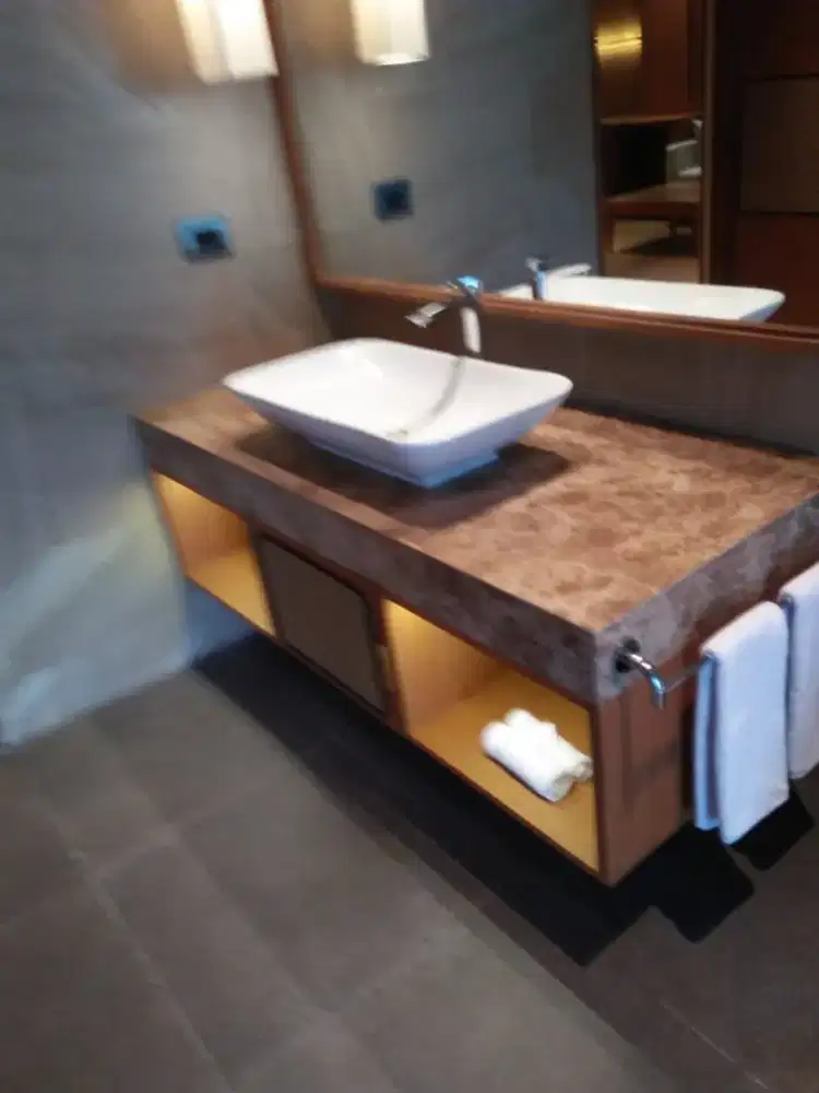 Tukang Bikin & Pasang Meja Marmer Granit Pengalaman Harga TERBAIK