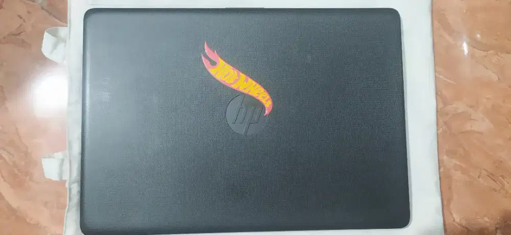 Laptop HP AMD A9 9425 RADEON R5 | RAM 8 GB | SSD 224