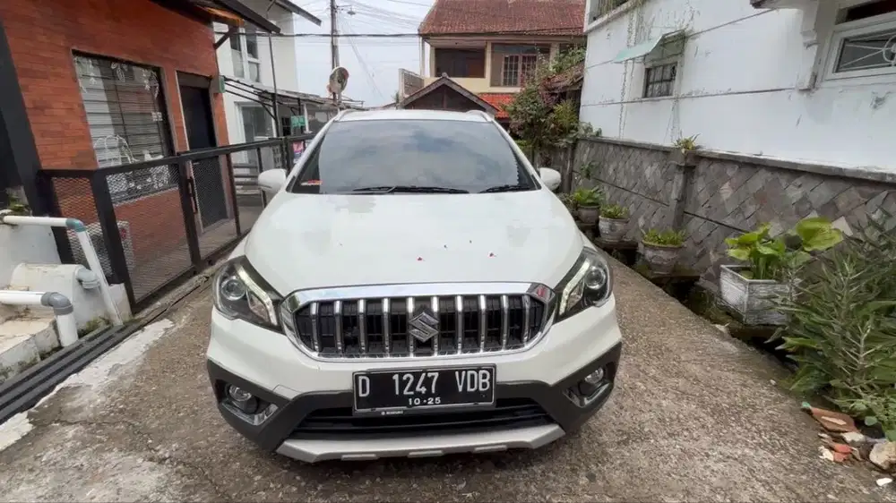 Dijual Cepat/Nego, Suzuki S-Cross Putih 2020, KM 16500, Servis & STNK