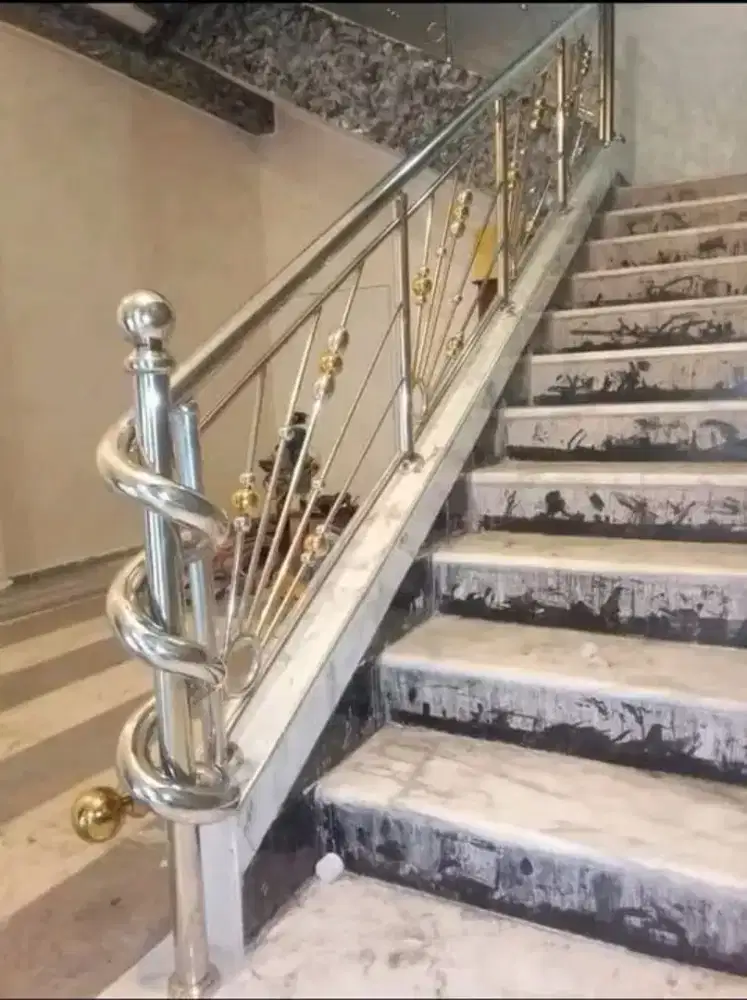 RELING TANGGA STENLIS