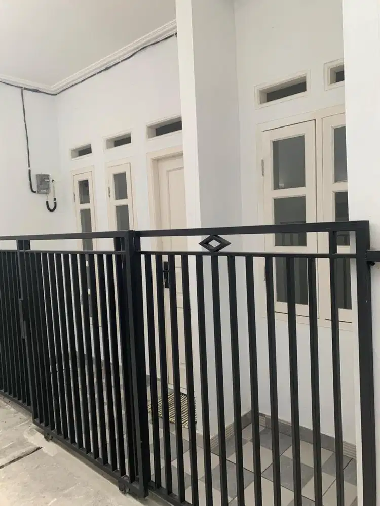 Rumah di kontrakan 2 lantai pasar minggu