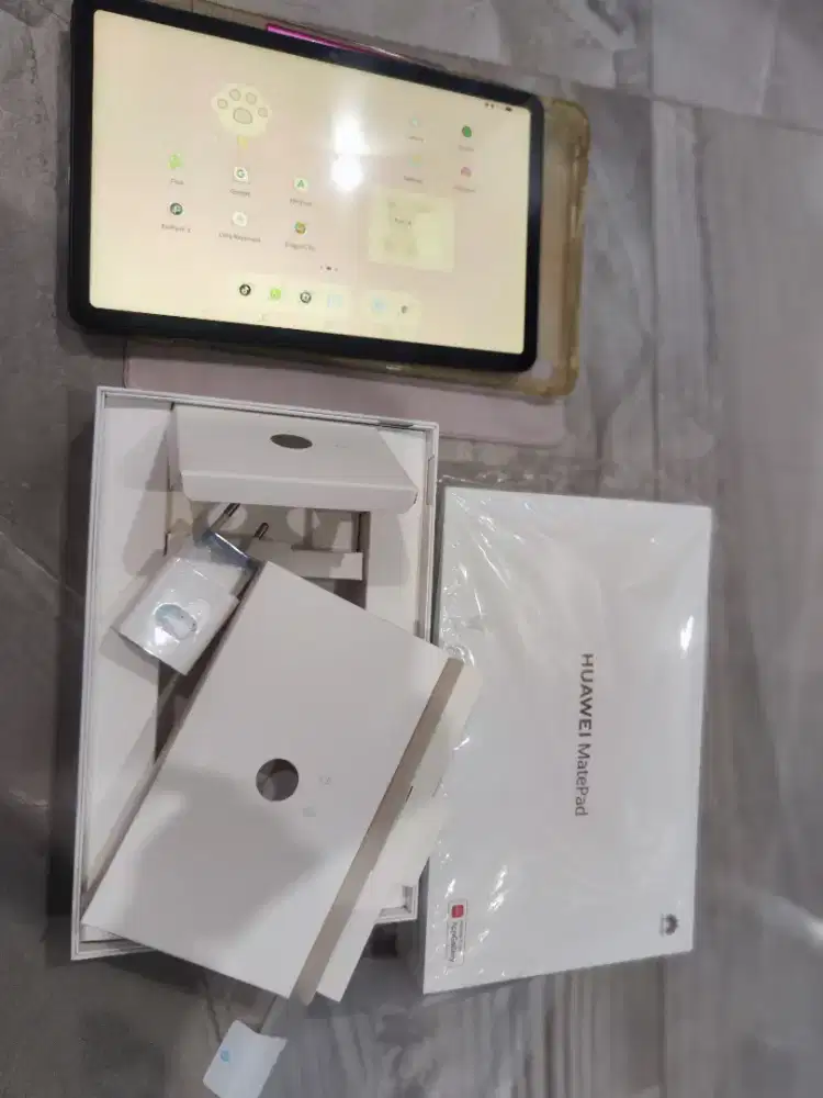 Huawei matepad 10.4 grey