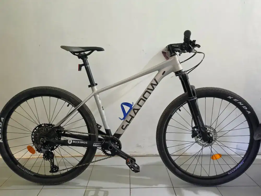 Sepeda Shadow Nagato