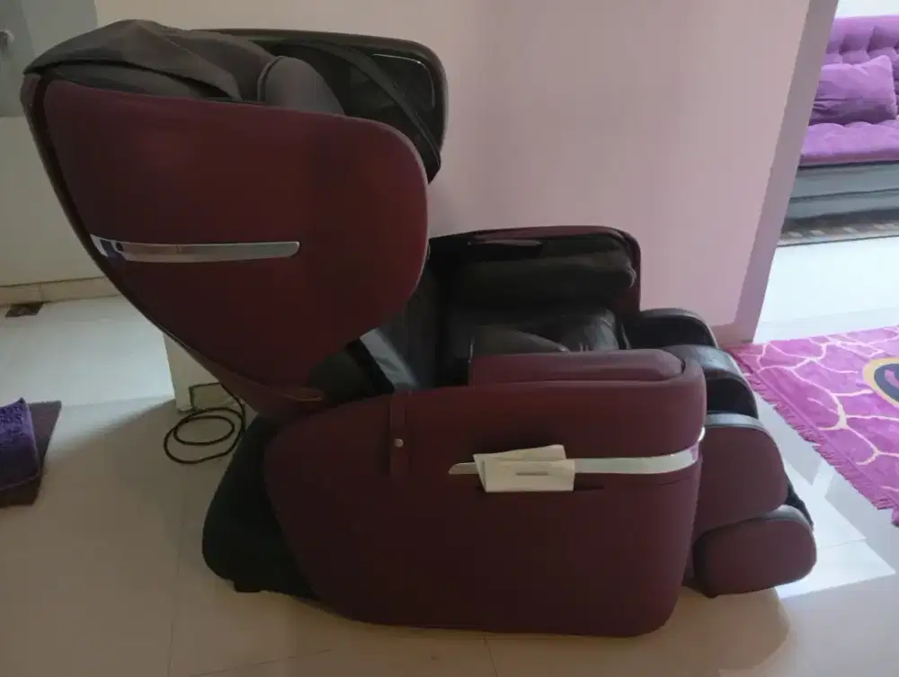 Dijual kursi pijat osim uDivine V
