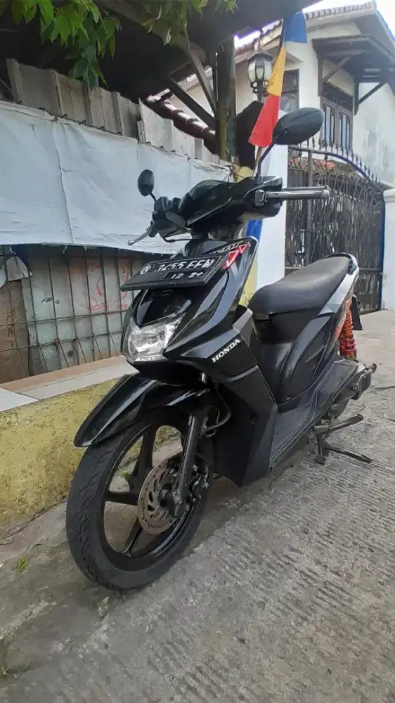 Bismillah jual honda beat karbu thn 2011