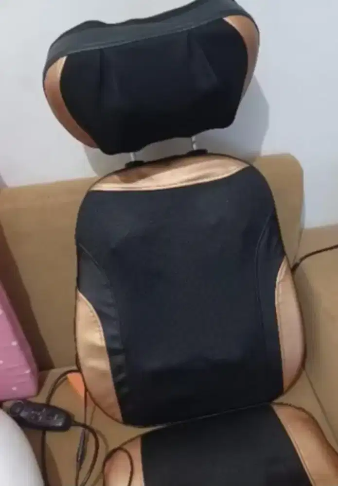 KURSI PIJAT PENGHILANG LELAH DAN PENAT