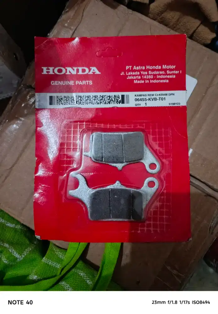 Sperpart motor dan dempul mobil