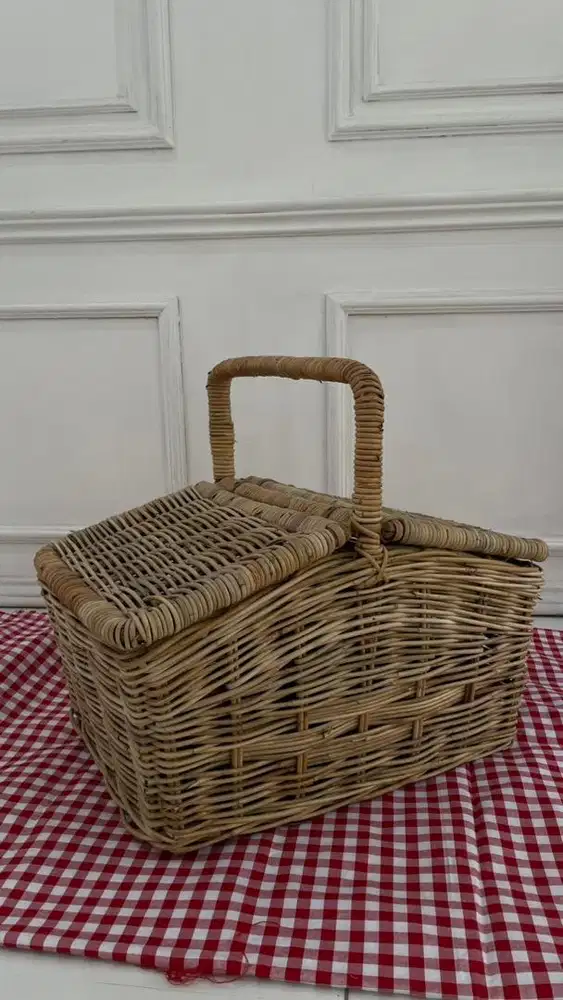 Keranjang piknik dekorasi serbaguna