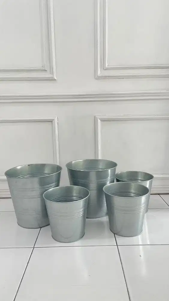 Pot bunga IKEA dekorasi