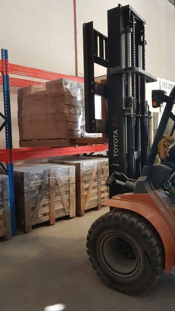 RAK GUDANG HEAVY DUTY 3TON PER LEVEL BAHAN BESI BAJA