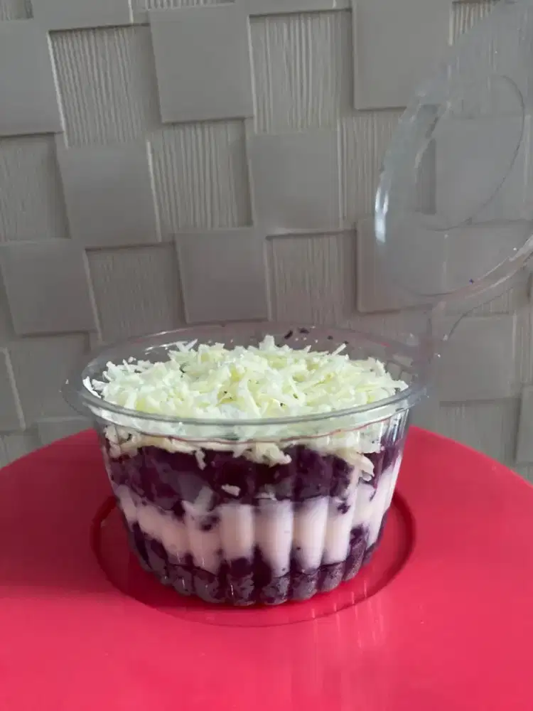 Aneka cemilan Bandung