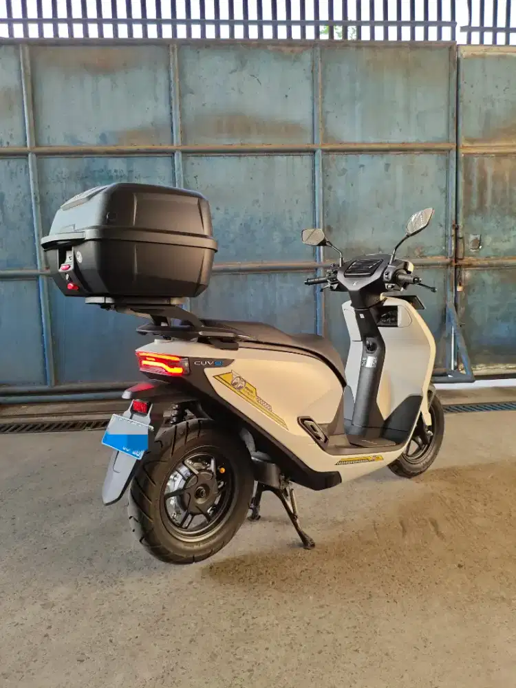 Honda CUV e NIK 2025