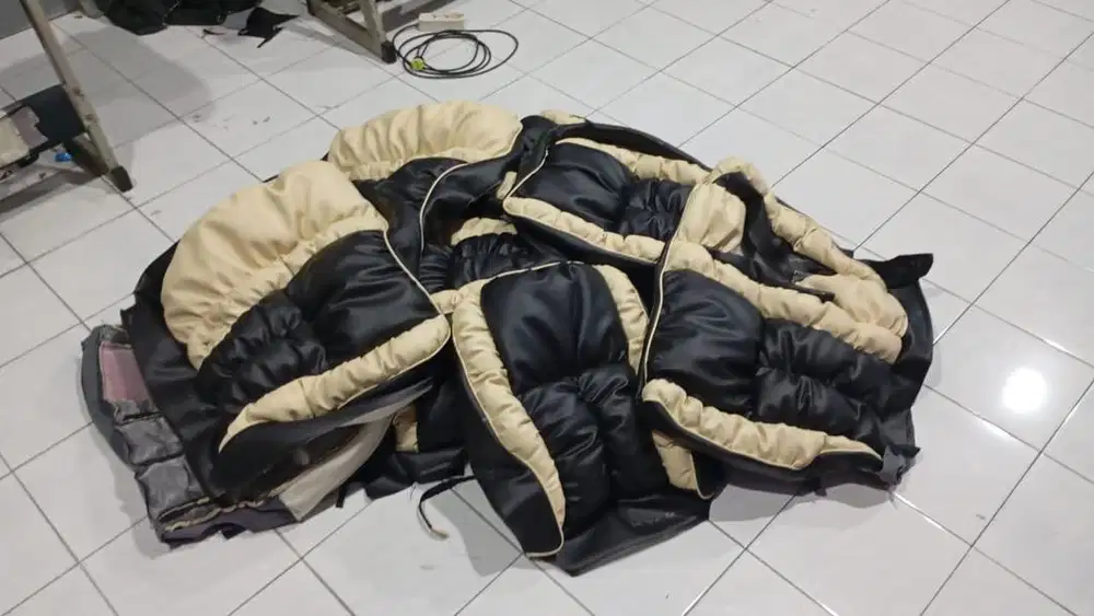 Cover Jok Mobil Apv Arena Permanen Model Sofa