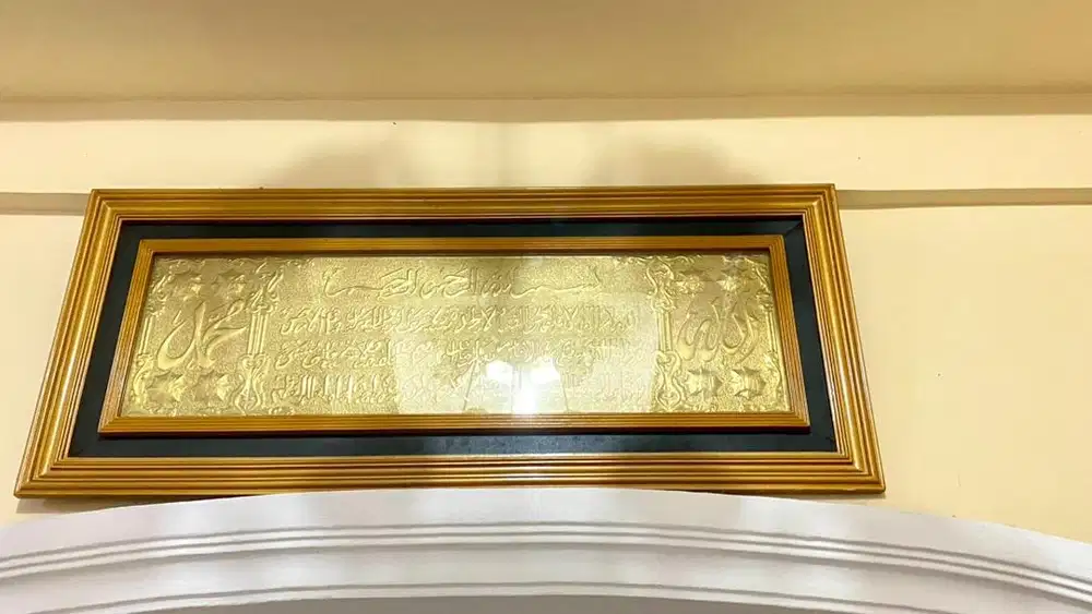 KUNINGAN KALIGRAFI