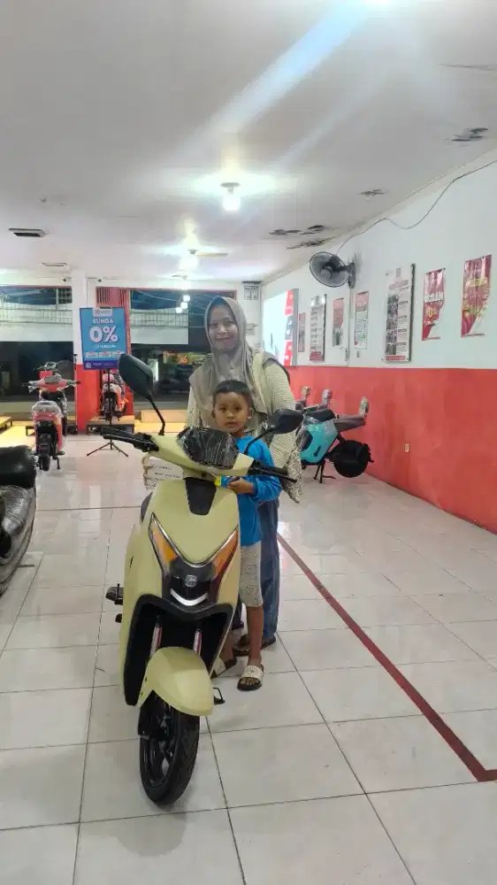 Sepeda Listrik U-winfly D65 Cream