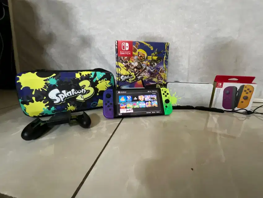 Nintendo Switch OLED - SPLATOON EDITION (LIKE NEW)